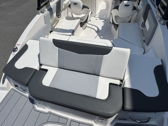 2025 CHAPARRAL 23 SSi Sport OB Photo 7 of 17