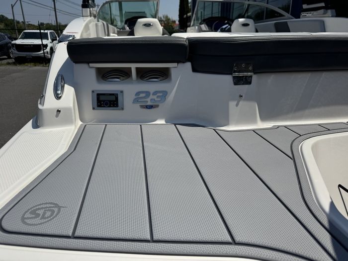 2025 CHAPARRAL 23 SSi Sport OB Photo 4 of 17