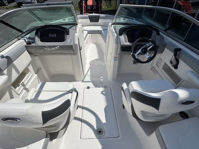 2025 CHAPARRAL 23 SSi Sport OB Photo 10 of 17