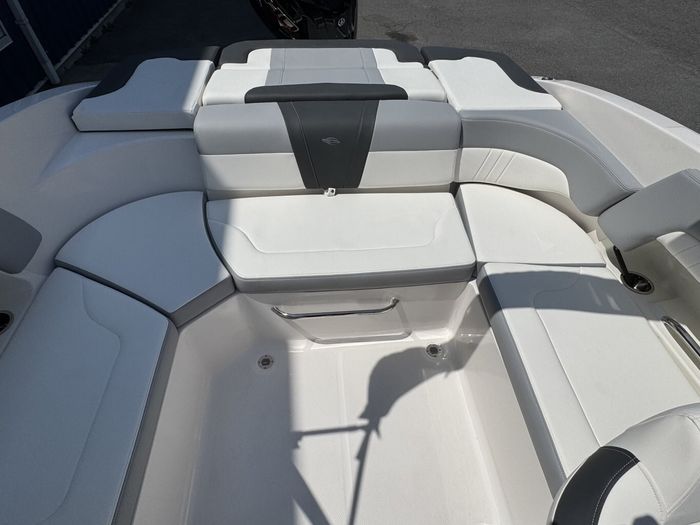 2025 CHAPARRAL 23 SSi Sport OB Photo 9 of 17