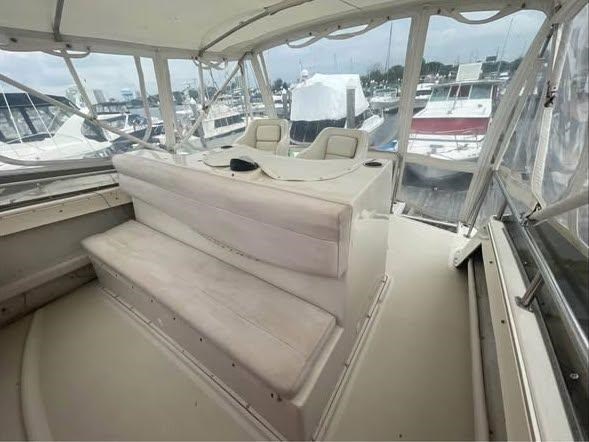 1990 Silverton 40 Convertible Photo 13 sur 14