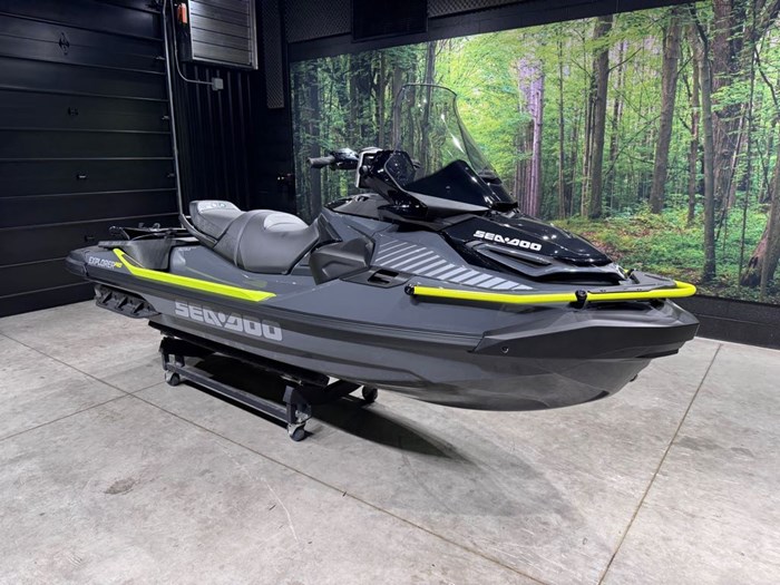 2025 Sea-Doo Explorer Pro 170 Photo 2 of 6