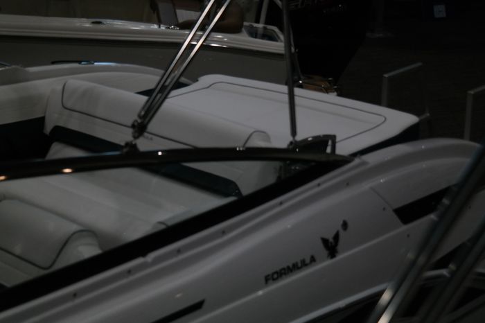 2025 Formula Bowrider 240 BR Photo 9 sur 13