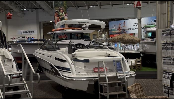 2025 Formula Bowrider 240 BR Photo 8 sur 13