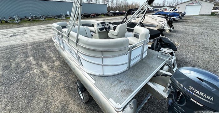 2021 SUNCHASER VISTA 18LR Photo 4 sur 16