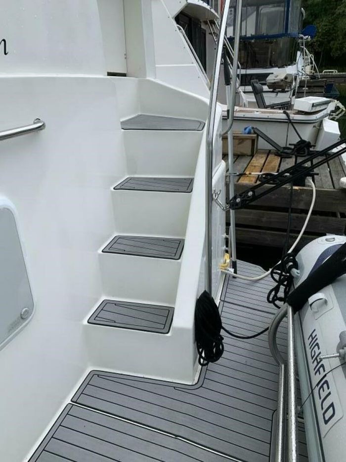 1997 Silverton 352 Motor Yacht Photo 8 sur 53