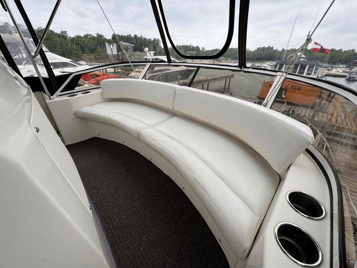 1997 Silverton 352 Motor Yacht Photo 11 sur 53