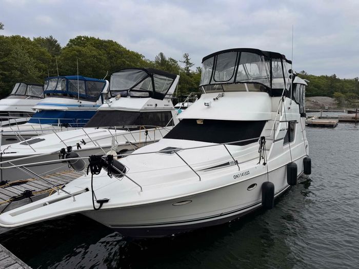 1997 Silverton 352 Motor Yacht Photo 2 sur 53