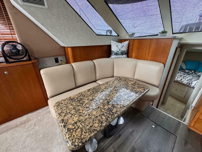 1997 Silverton 352 Motor Yacht Photo 32 sur 53
