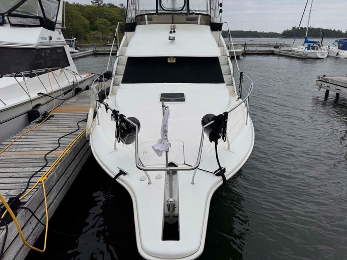 1997 Silverton 352 Motor Yacht Photo 3 sur 53