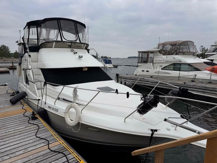 1997 Silverton 352 Motor Yacht Photo 4 sur 53