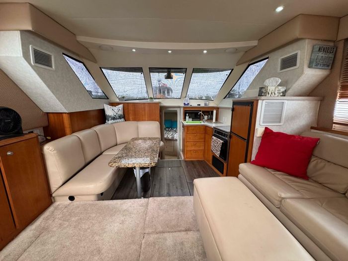 1997 Silverton 352 Motor Yacht Photo 27 sur 53