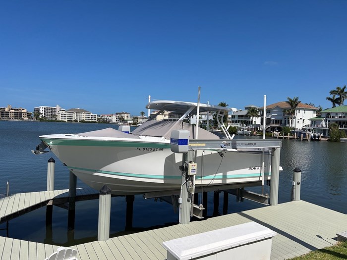 2020 Blackfin 272 DC Photo 1 sur 26