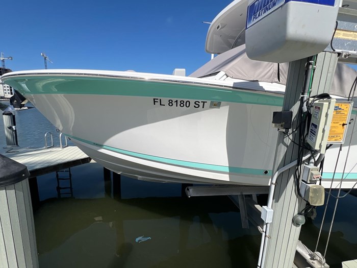 2020 Blackfin 272 DC Photo 8 sur 26