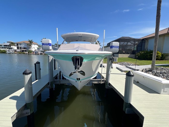 2020 Blackfin 272 DC Photo 15 sur 26