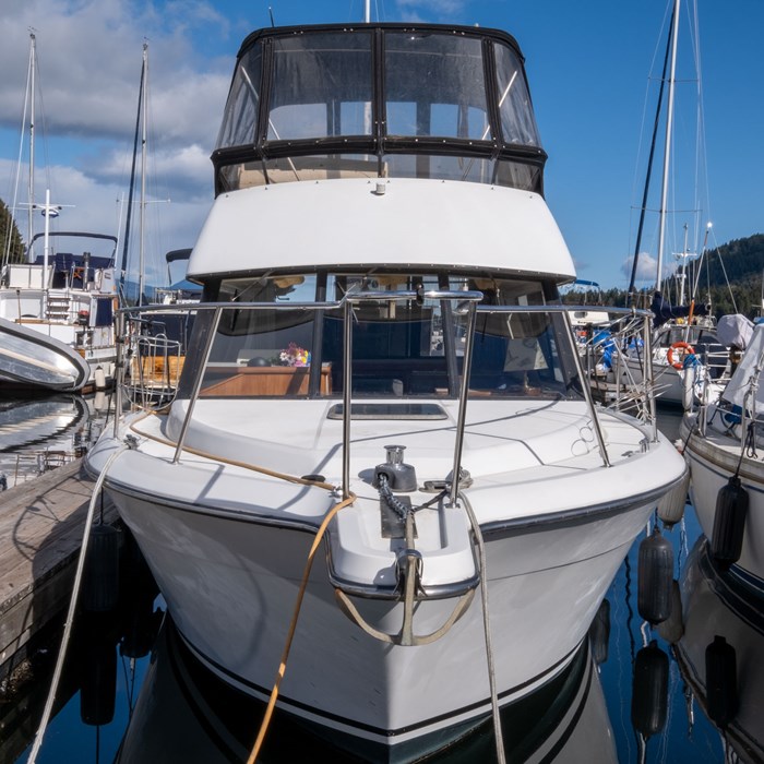 1991 Carver 2808 Aft Cabin Photo 3 sur 27