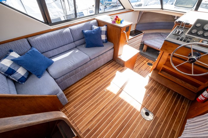 1991 Carver 2808 Aft Cabin Photo 11 sur 27
