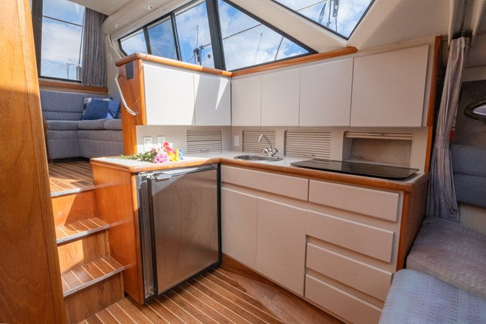 1991 Carver 2808 Aft Cabin Photo 16 sur 27