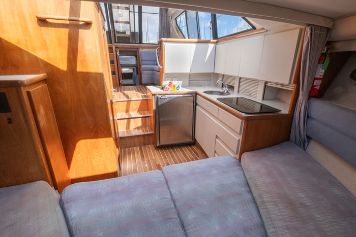 1991 Carver 2808 Aft Cabin Photo 18 sur 27