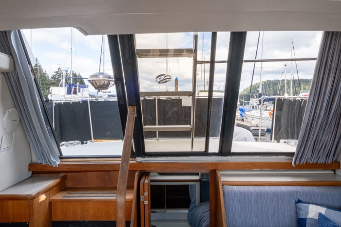 1991 Carver 2808 Aft Cabin Photo 21 sur 27