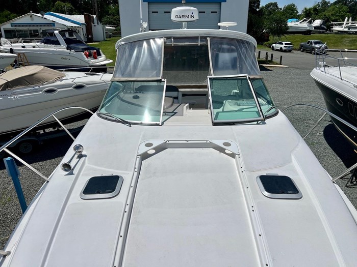 2007 Rinker 350 Express Cruiser Photo 10 sur 31