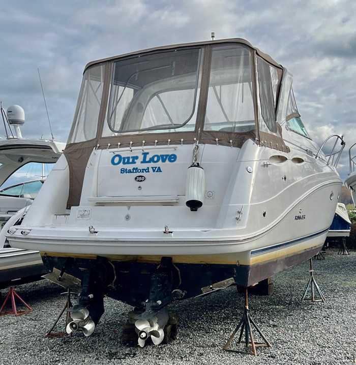 2007 Rinker 350 Express Cruiser Photo 2 sur 31