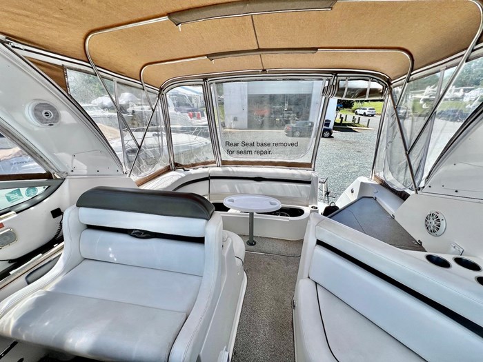2007 Rinker 350 Express Cruiser Photo 4 sur 31
