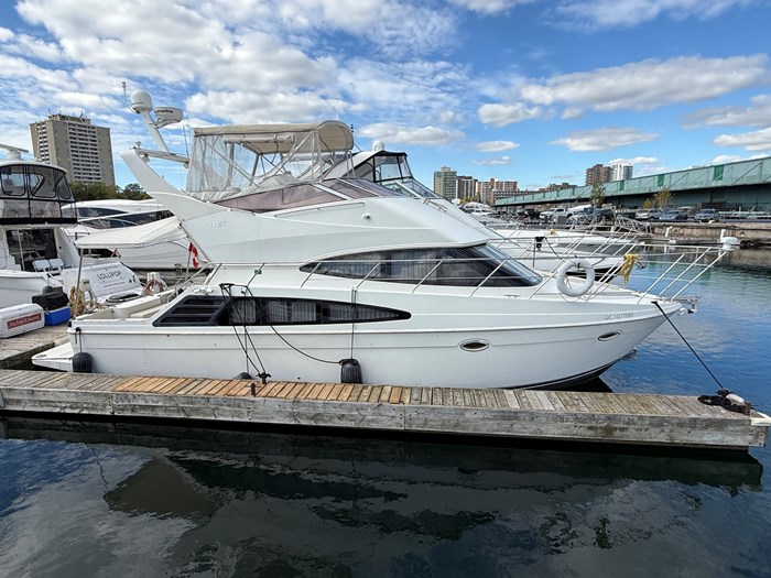 2006 Carver 38 Super Sport Photo 2 sur 69