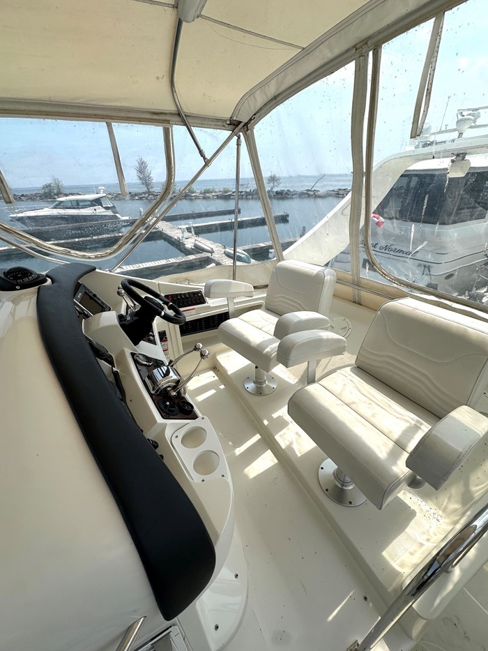 2006 Carver 38 Super Sport Photo 18 sur 69