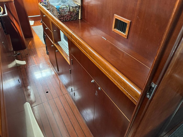 2002 Beneteau 42 Center Cockpit Photo 39 sur 66
