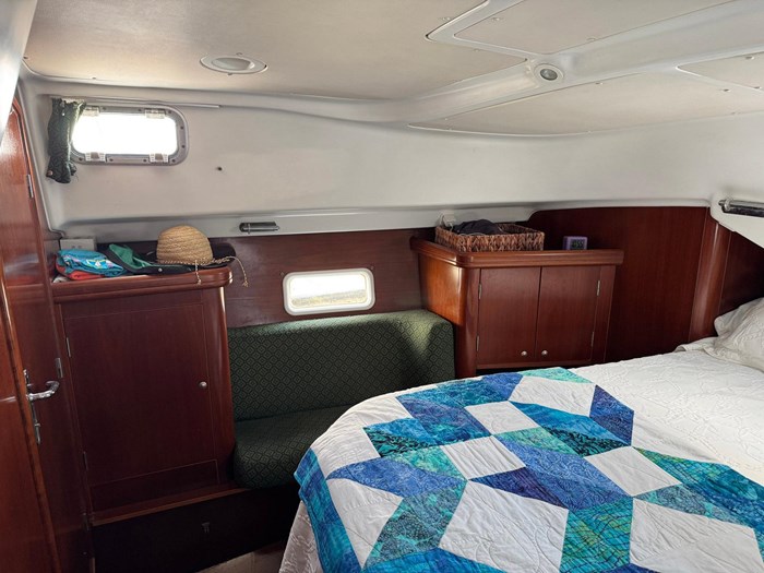 2002 Beneteau 42 Center Cockpit Photo 47 sur 66