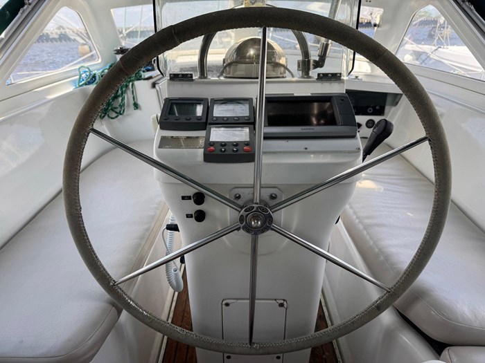 2002 Beneteau 42 Center Cockpit Photo 57 sur 66