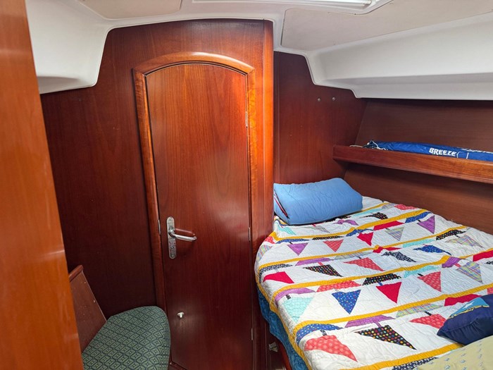 2002 Beneteau 42 Center Cockpit Photo 25 sur 66