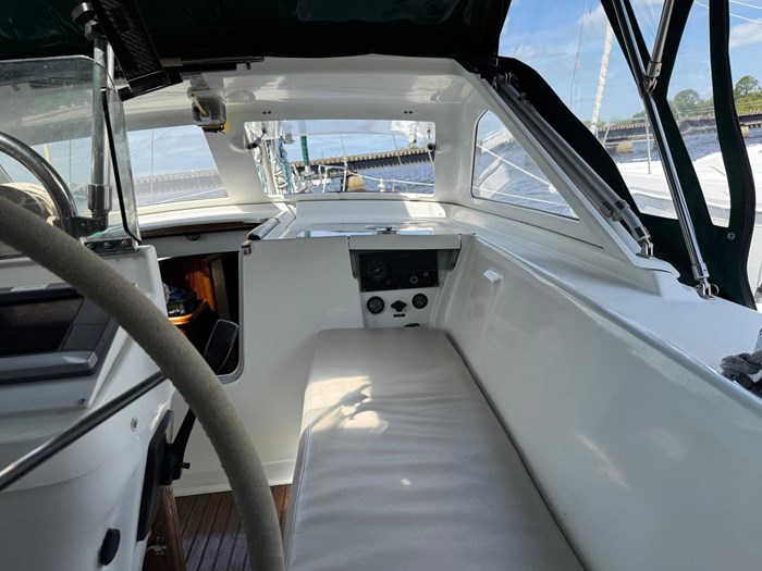 2002 Beneteau 42 Center Cockpit Photo 59 sur 66