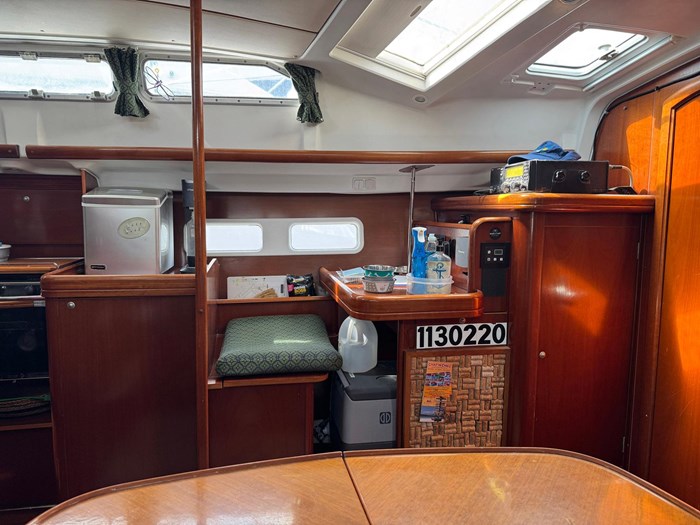 2002 Beneteau 42 Center Cockpit Photo 36 sur 66