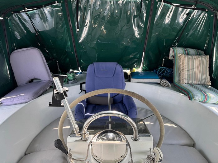 2002 Beneteau 42 Center Cockpit Photo 60 sur 66