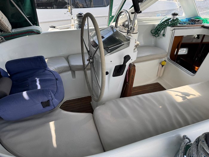 2002 Beneteau 42 Center Cockpit Photo 61 sur 66