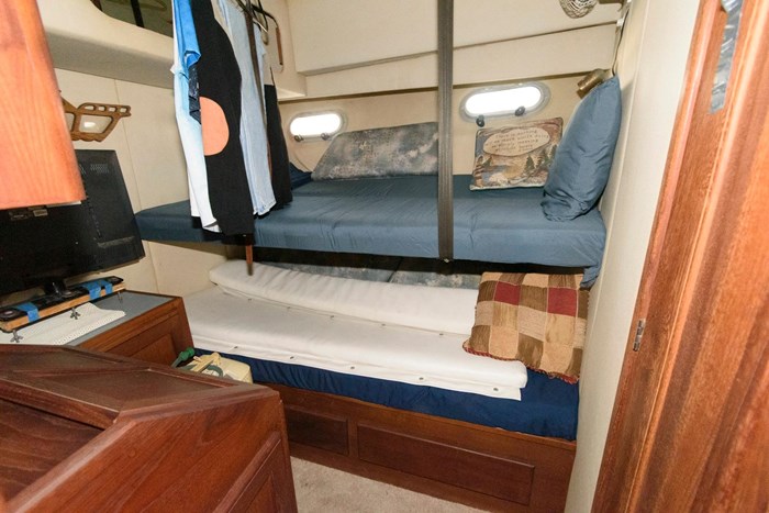 1992 Bayliner 4588 Motoryacht Photo 10 sur 15