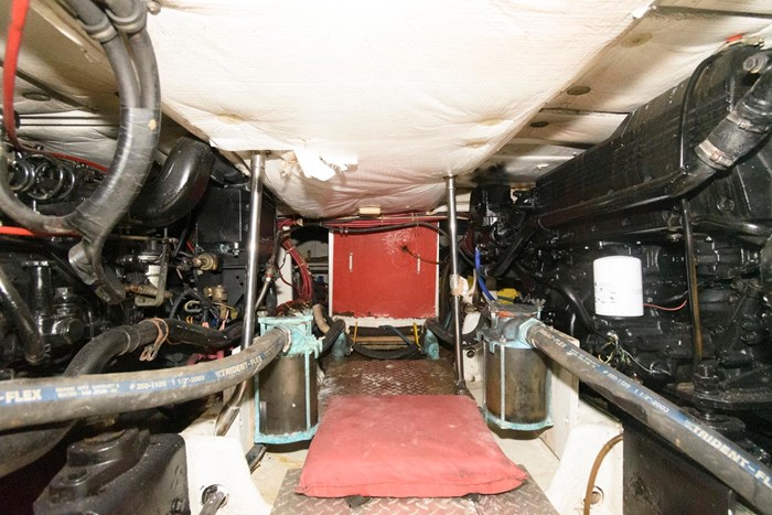 1992 Bayliner 4588 Motoryacht Photo 13 sur 15