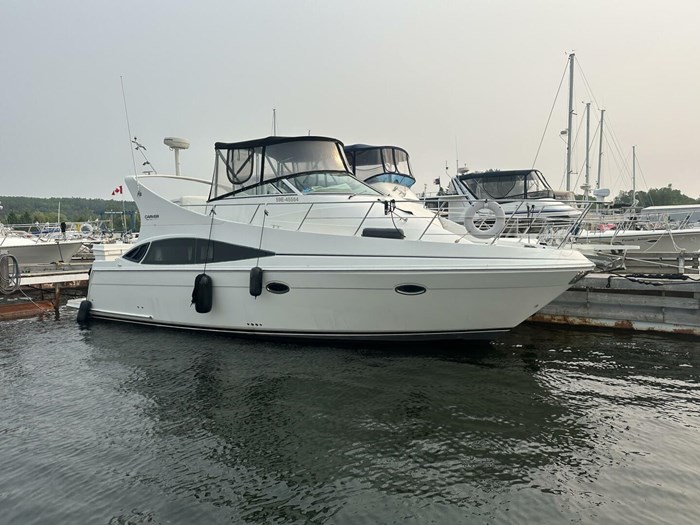 2004 Carver 360 Mariner Photo 1 sur 36