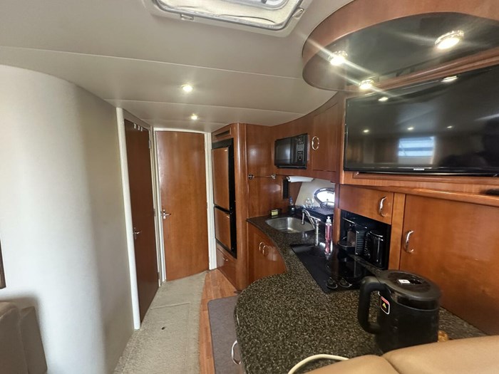 2004 Carver 360 Mariner Photo 30 sur 36