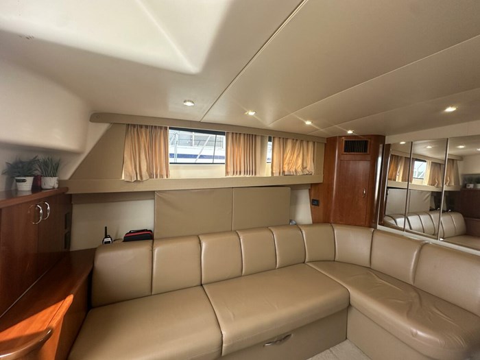 2004 Carver 360 Mariner Photo 25 sur 36