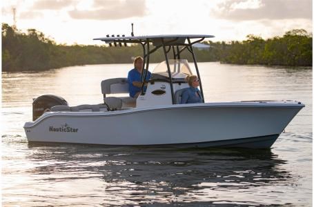 2022 NauticStar 2302 Legacy Photo 1 sur 28