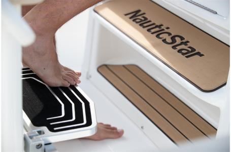 2022 NauticStar 2302 Legacy Photo 22 sur 28