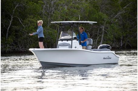 2022 NauticStar 2302 Legacy Photo 20 sur 28