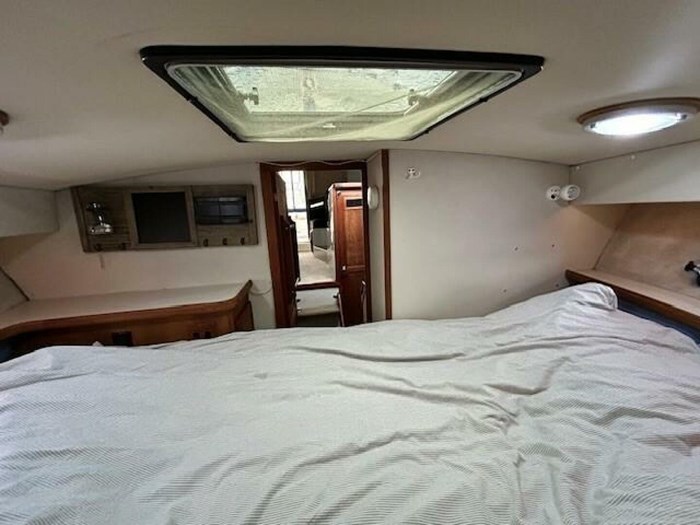 1989 Carver 3227 Convertible Photo 17 sur 31