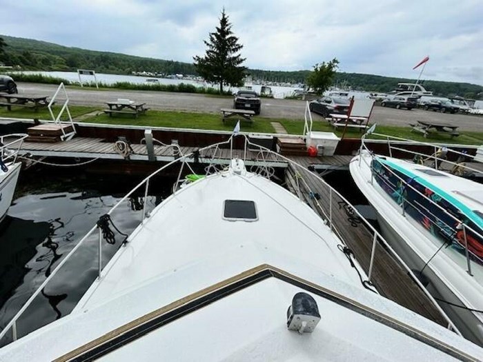 1989 Carver 3227 Convertible Photo 5 sur 31