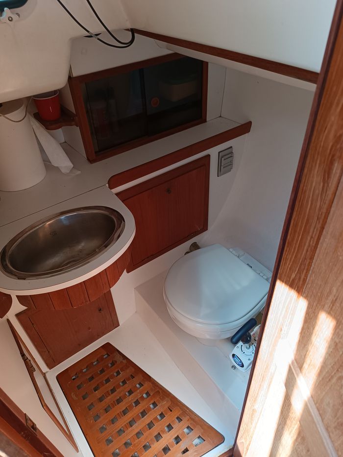 1988 Aloha Yachts 30 Photo 7 of 9