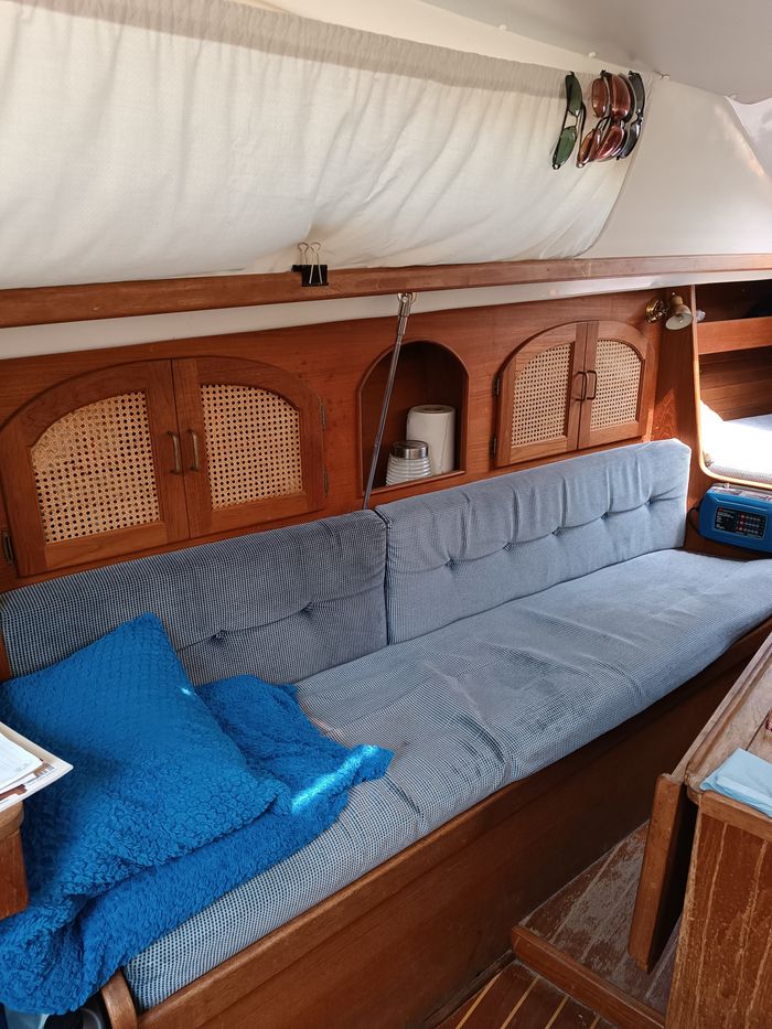 1988 Aloha Yachts 30 Photo 4 of 9