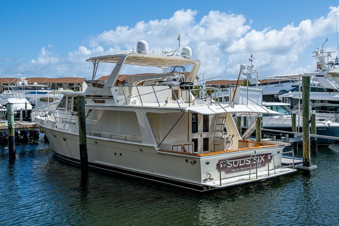 2000 Offshore Yachts Photo 4 sur 42